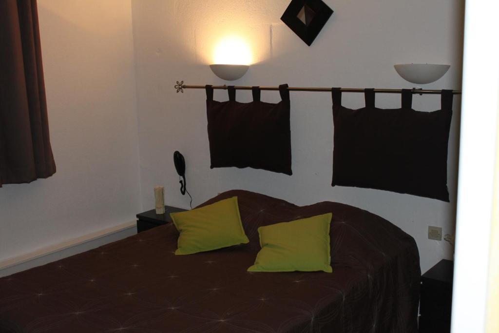 L'Eolienne Hotel Rouxmesnil-Bouteilles Luaran gambar